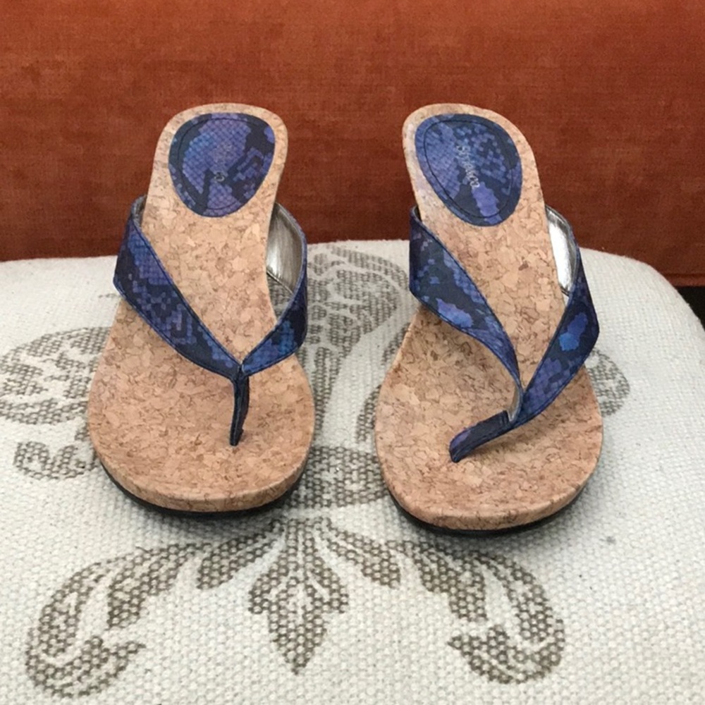 Women’s Split Toe Wedge Sandal